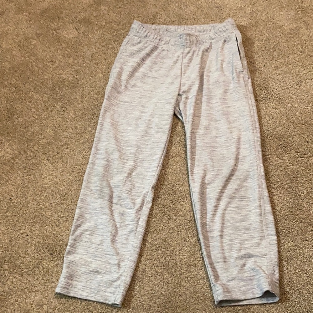 Size 6/7 kids small